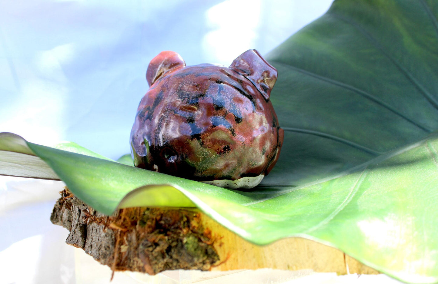 back view of ceramic bull dog head